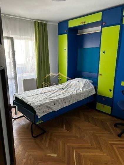 Apartament cu 4 camere decomandat, mobilat în 13 Septembrie