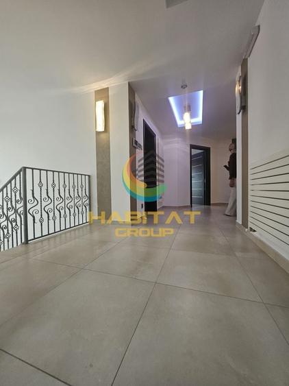 Casă individuală cu 8 camere cu Piscina în Central