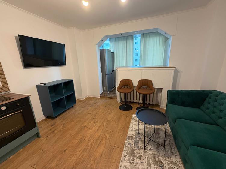 Inchiriez Garsoniera renovata premium, bloc cu centrala proprie - 6