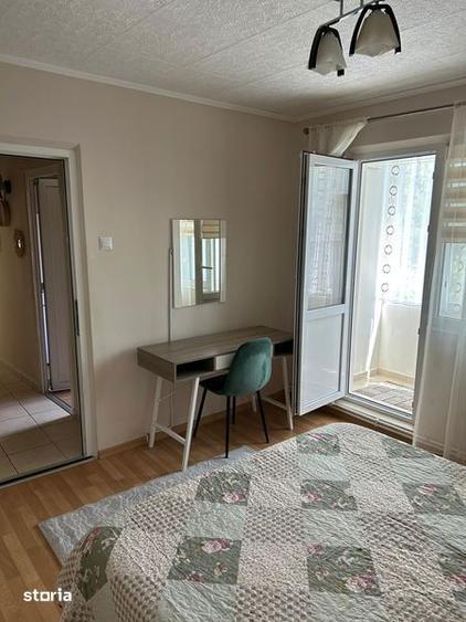 Apartament cu 3 camere, mobilat în Central