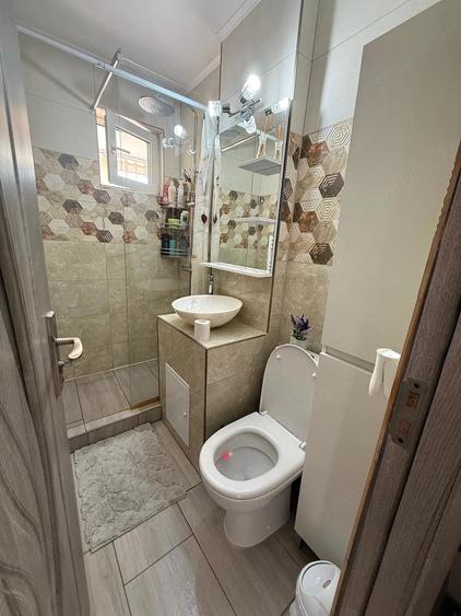Apartament cu 2 camere decomandat în Noua
