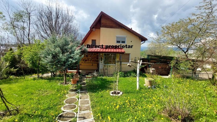 Casă cu 4 camere cu Teren 3300 Mp în Central
