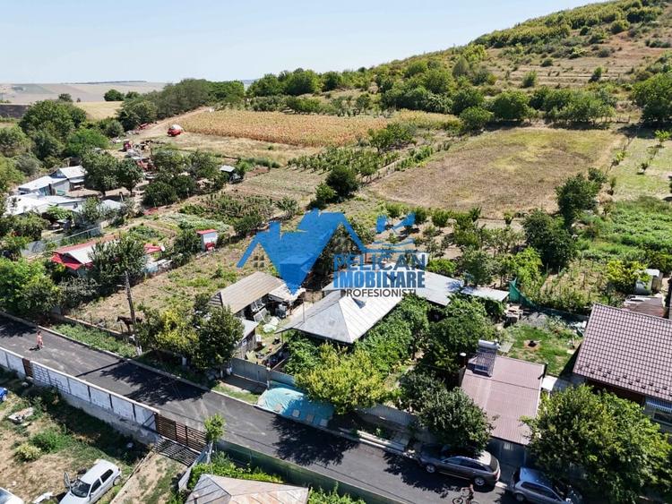 Casă individuală cu 4 camere cu Canalizare în Telița