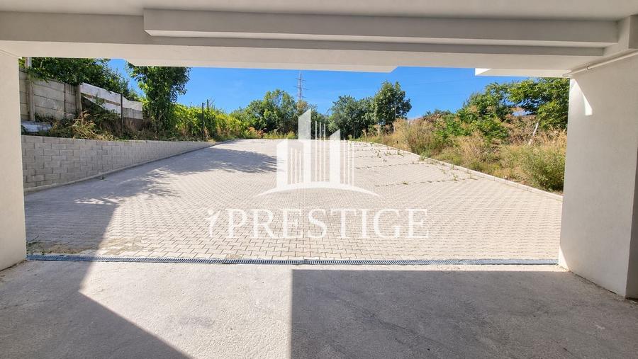 Apartament cu 3 camere decomandat în Turnișor