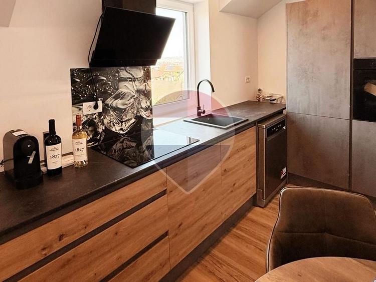 Apartament cu 2 camere nedecomandat, mobilat în Sânmartin