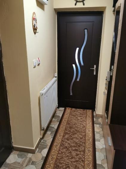Casă individuală cu 3 camere cu Canalizare în Central