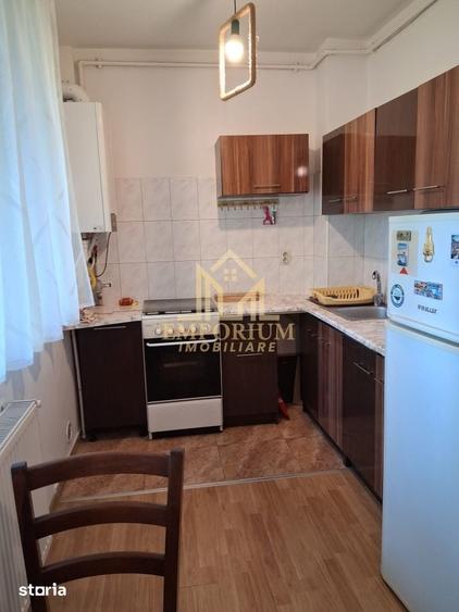 Apartament cu 2 camere semidecomandat în Borhanci