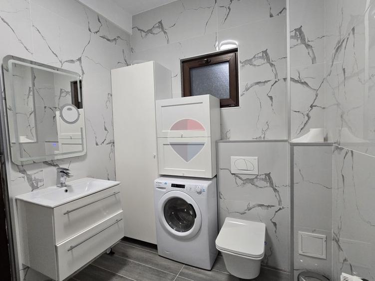 Apartament cu 3 camere decomandat, mobilat în Calea Victoriei