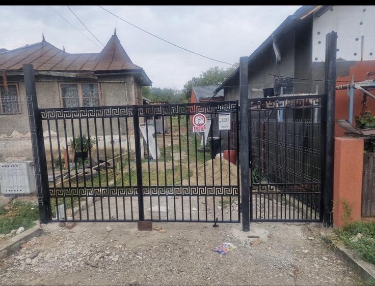 Casă cu 4 camere în Gura Ocniței
