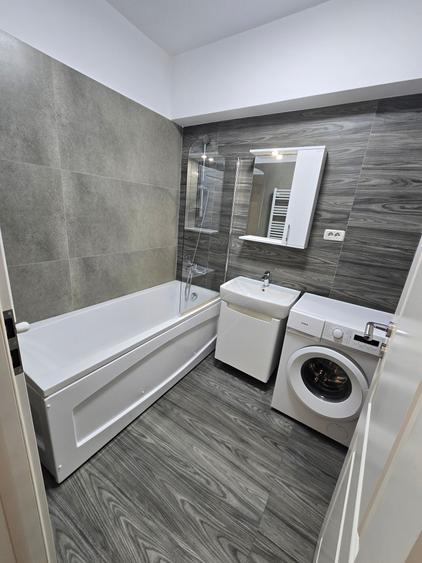Apartament cu 2 camere semidecomandat în 13 Septembrie