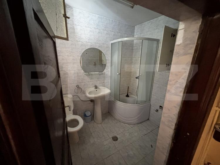 Casă cu 3 camere cu Teren 200 Mp în Central