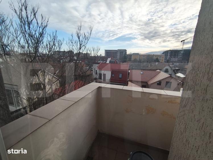 Apartament cu 4 camere decomandat în Decebal