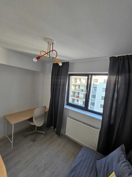 Apartament cu 3 camere semidecomandat în Titan