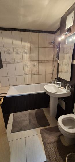 Apartament cu 3 camere decomandat în Năvodari Tabără