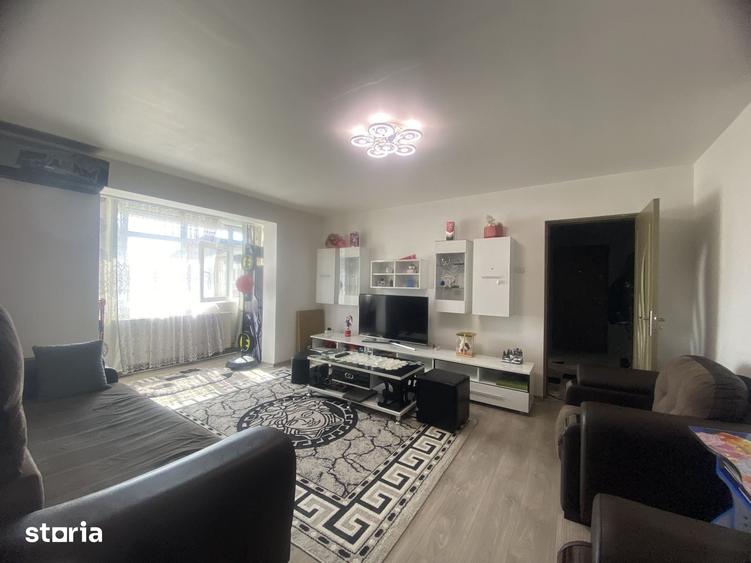 Apartament cu 2 camere semidecomandat în Micro 11