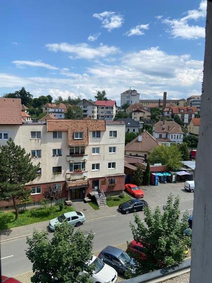 Apartament cu 2 camere decomandat în Ștrand