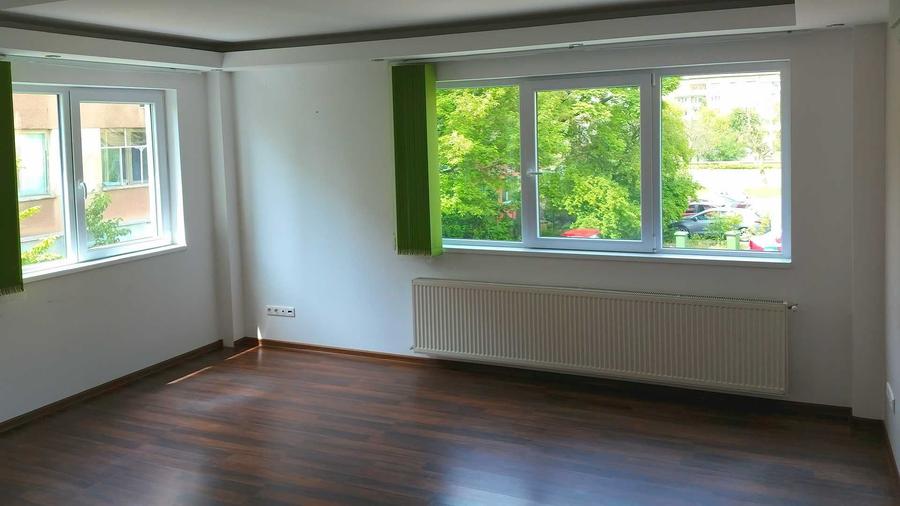 Spațiu comercial, de 35 mp, în Central