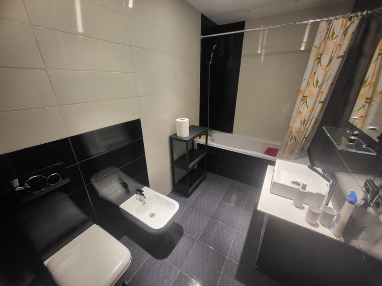Apartament cu 2 camere decomandat în Europa