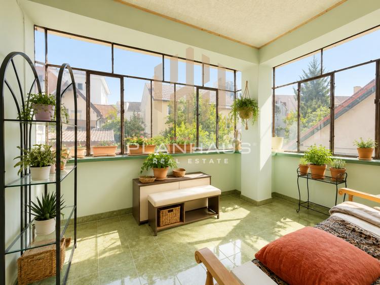 Apartament cu 4 camere decomandat, mobilat în Ultracentral