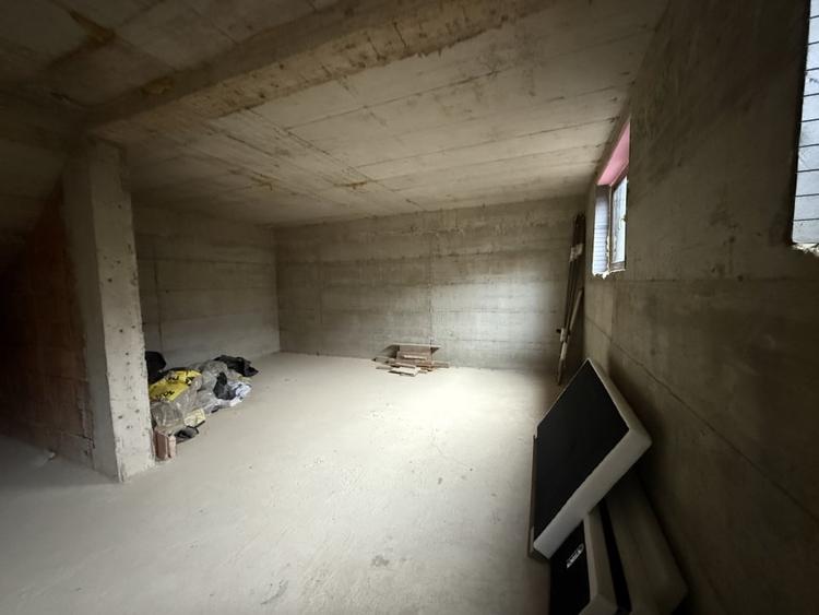Duplex cu 4 camere cu Canalizare în Apahida