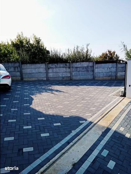 Casă cu 5 camere cu Teren 220 Mp în Oncea