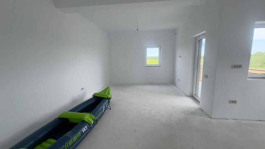 Apartament cu 2 camere decomandat în Bucovăț (Remetea Mare)