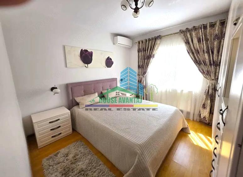 Apartament cu 4 camere decomandat în Central