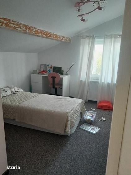 Casă cu 4 camere cu Teren 140 Mp în Central