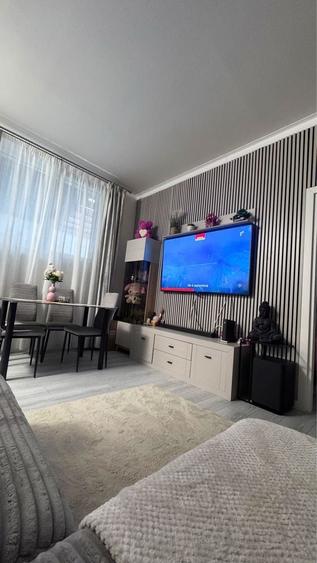 Apartament cu 2 camere decomandat în Carol Davila