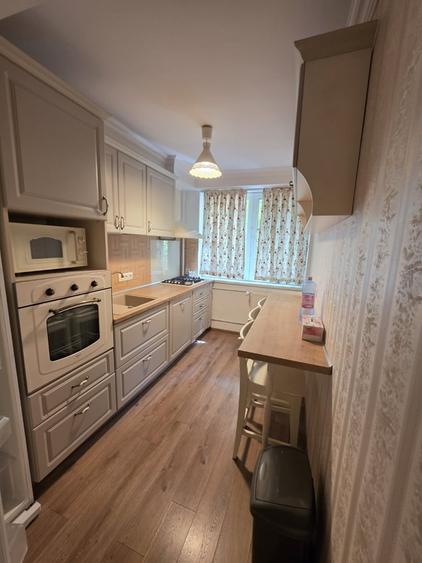 Apartament cu 2 camere decomandat, mobilat în Cantemir