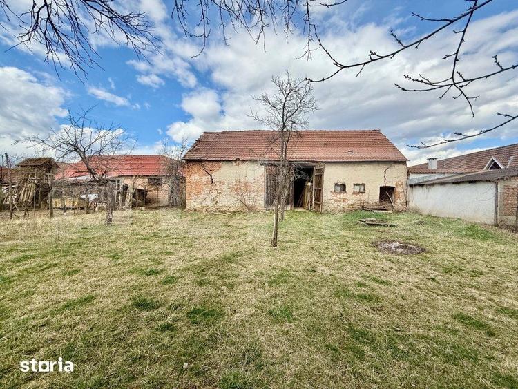 Casă cu 4 camere cu Teren 730 Mp în Blandiana