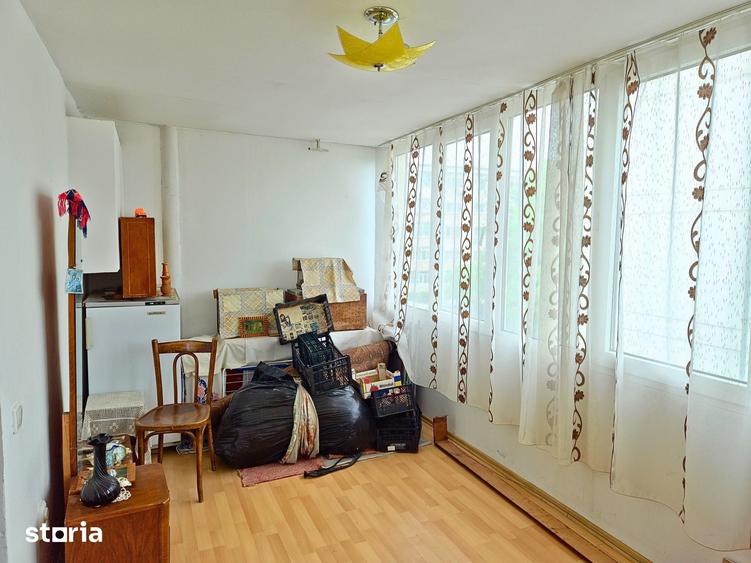 Apartament cu 2 camere decomandat în Traian