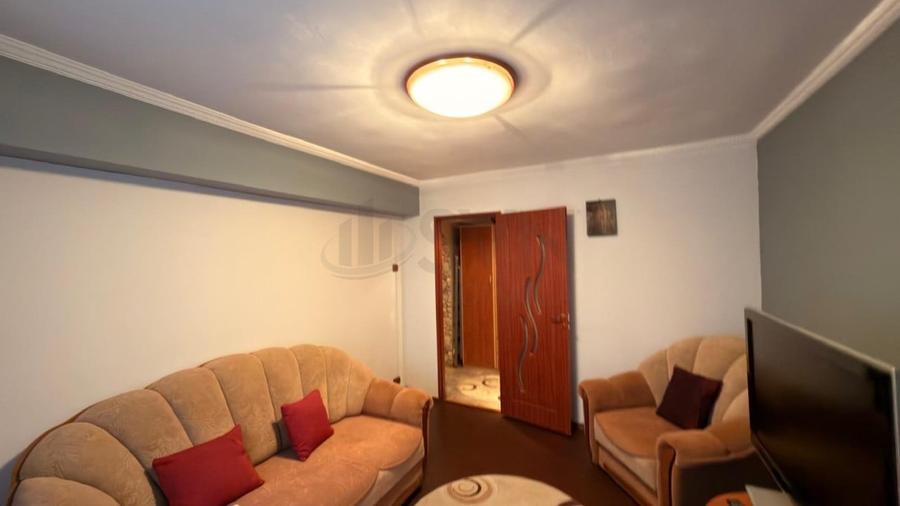Apartament cu 3 camere decomandat, mobilat în Obor