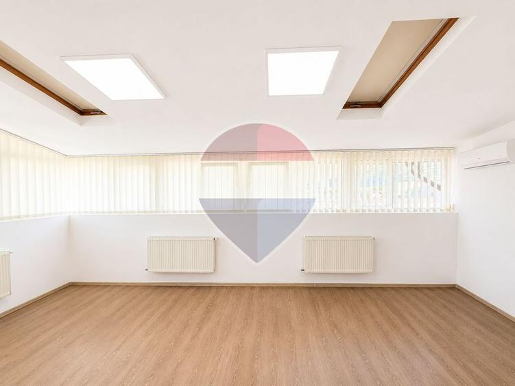 Duplex cu 5 camere cu Teren 250 Mp în Banu Manta