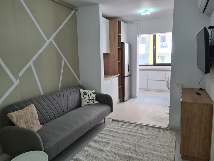 Apartament cu 2 camere semidecomandat în Berceni