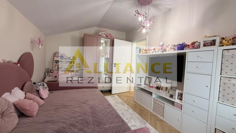Casă individuală cu 4 camere decomandat cu Teren 300 Mp în Berceni