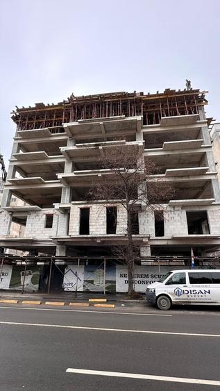 Apartament cu 2 camere decomandat în Abator