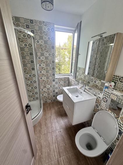 Apartament cu 2 camere decomandat în Florești