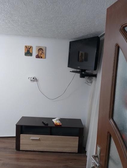 Casă cu 4 camere cu Teren 200 Mp în Central
