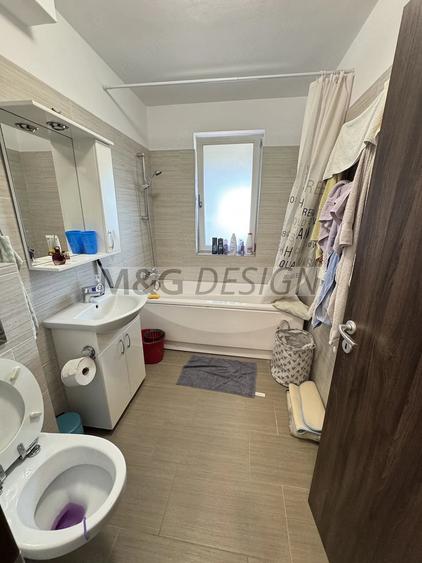 Apartament cu 2 camere decomandat în Giroc