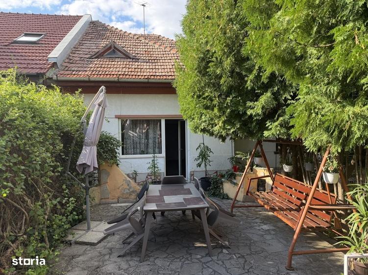 Casă cu 3 camere în Central