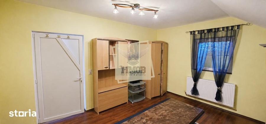 Casă cu 6 camere decomandat cu Teren 935 Mp în Central