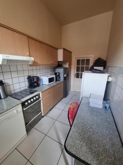 Apartament cu 4 camere semidecomandat în Central