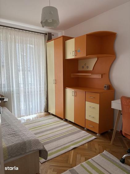 Apartament cu 4 camere în Central