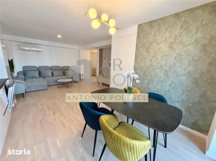 Apartament cu 4 camere, mobilat în Republicii