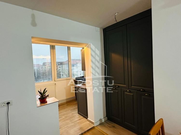 Apartament cu 3 camere decomandat, mobilat în Bucovina