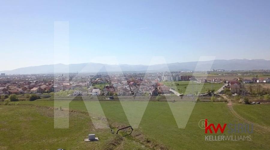 Teren Construcții intravilan de 26605 mp, în Veterani