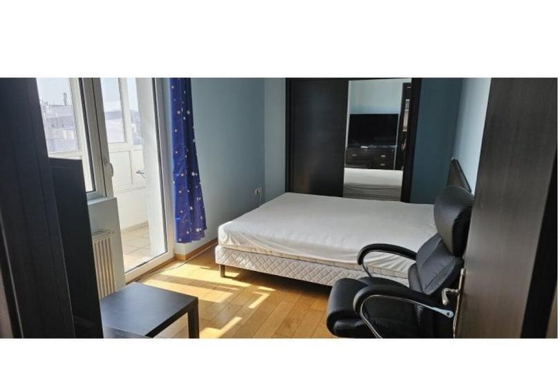 Apartament cu 3 camere semidecomandat în Nerva Traian