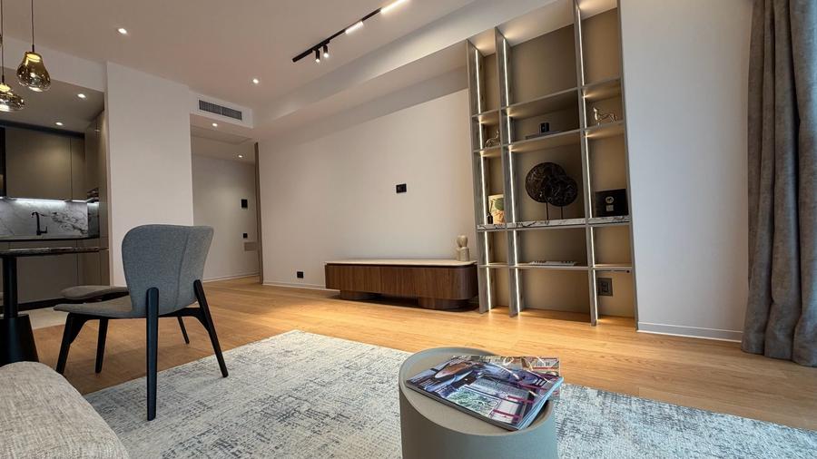 Apartament cu 3 camere semidecomandat în Floreasca