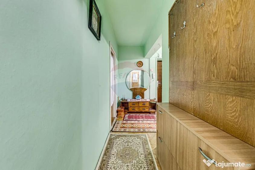 Apartament cu 2 camere semidecomandat în Micălaca